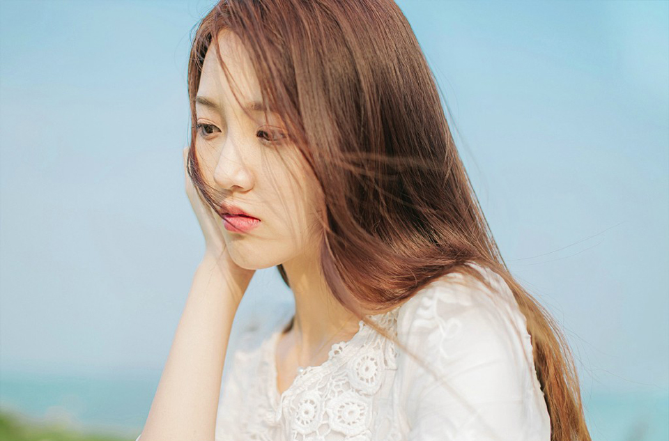 “你……”刘璝死死地瞪着法正，又看了看孟达，就是这两个人设计，让自己背叛刘璋，致使阆中十万蜀军皆降，一直以来，刘璝都觉得自己没错，错的是刘璋，但到最后才发现，自己只是对方手中一枚扳倒刘璋的棋子，可笑自己竟然……